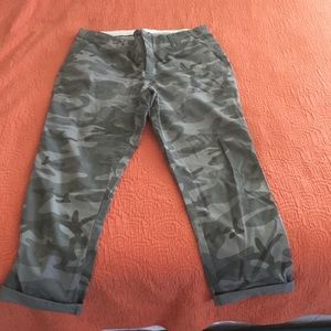 ladies GAP camo chinos